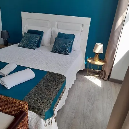 Casa Chanel Гостевой дом Фигейра-да-Фош